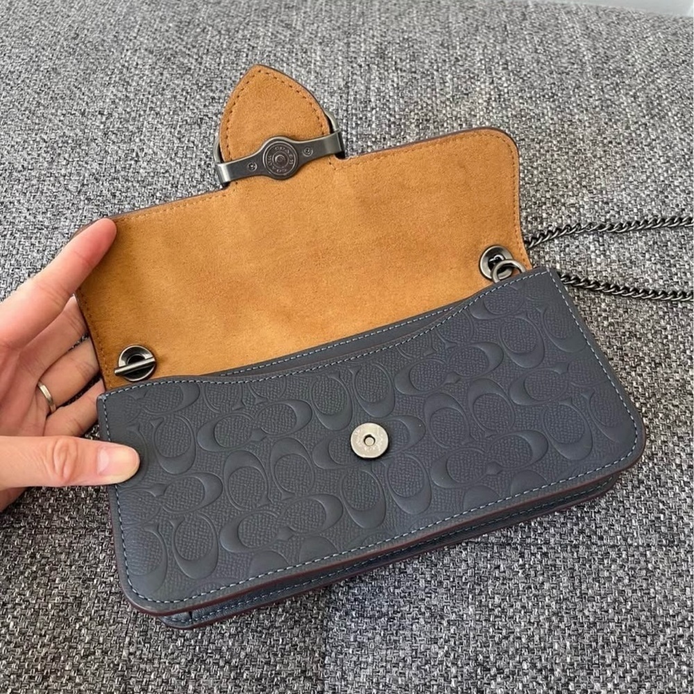 Coach navy blue crossbody leather bag - Picture 3 of 7